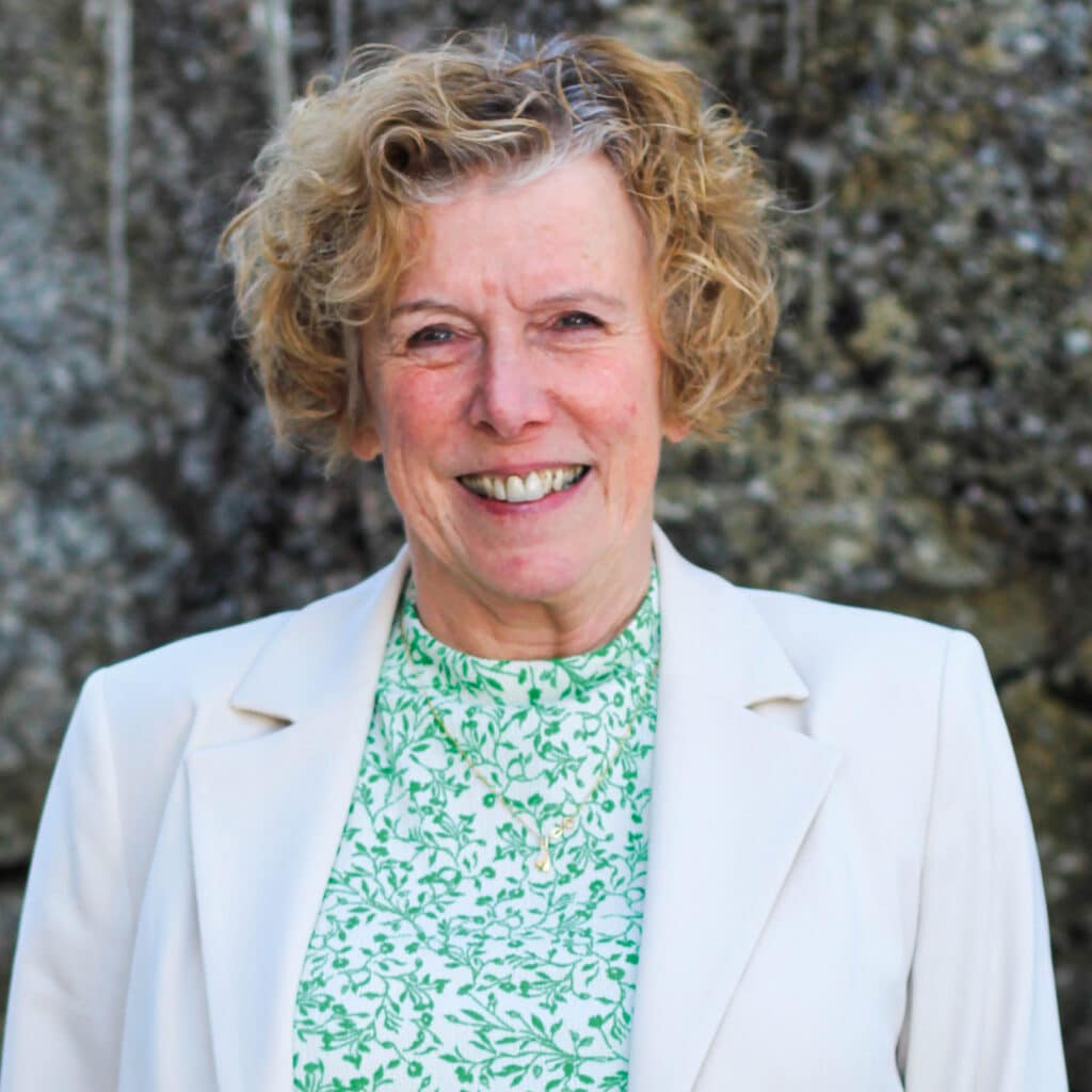 Paula Perriens 1024x1024